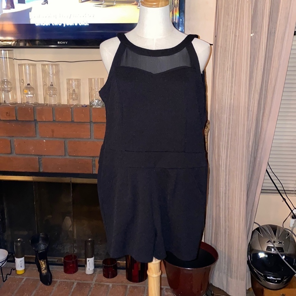 BX43 Carmin large black one piece short jumpsuit